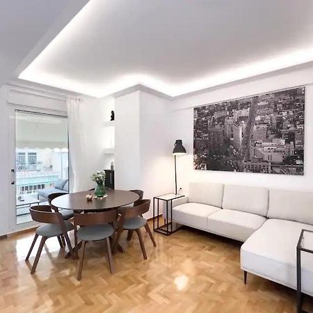 Spacious Penthouse Near Downtown Athens Exterior photo